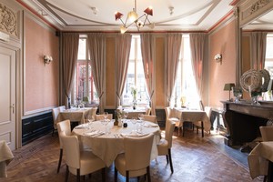 The finest restaurant for groups in Ghent? Carlos Quinto of course!  - SalonsCarlosQuintoFeestzaal1.jpg